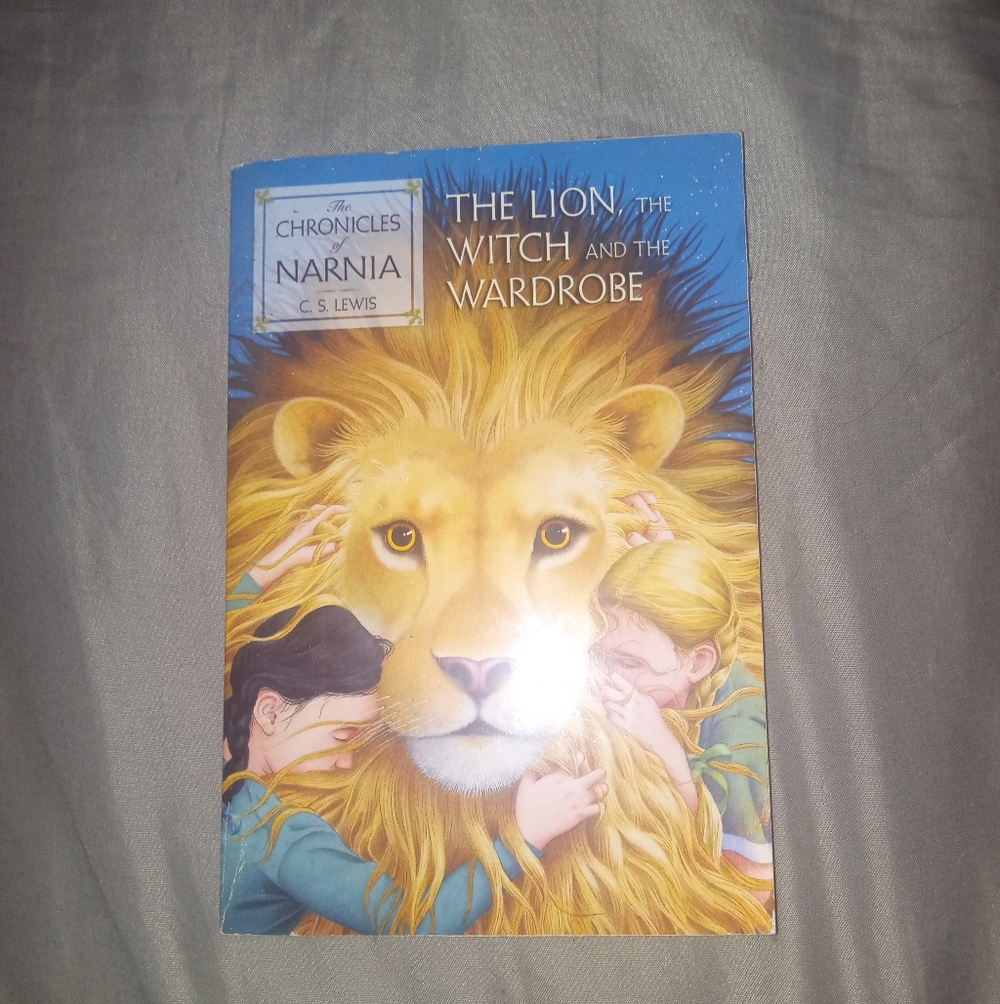 The Chronicles Of Narnia:The Lion, the Witch and the Wardrobe Book By C.S. Lewis